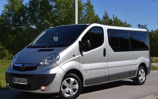 Opel Vivaro cena 43700 przebieg: 253000, rok produkcji 2009 z Lesko małe 781